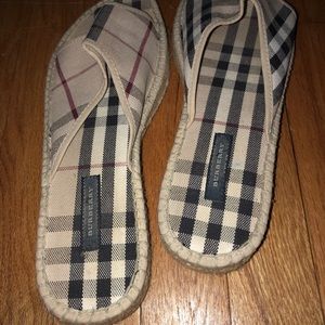 Authentic Burberry Sandals size 40 (10)